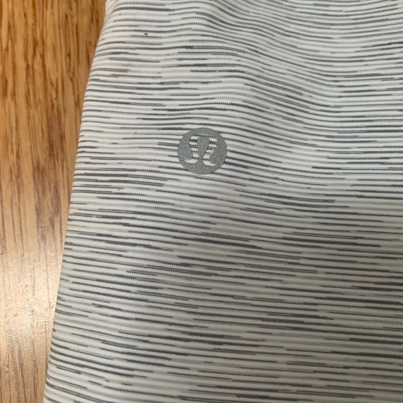 Lululemon Wunder Under Scalloped - Picture 3 of 5